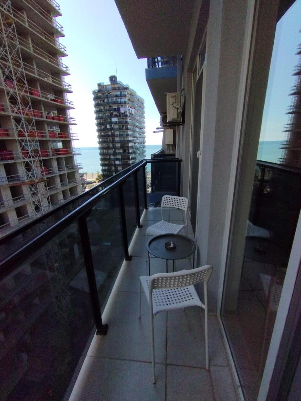 Davka Apartments Batoumi Extérieur photo